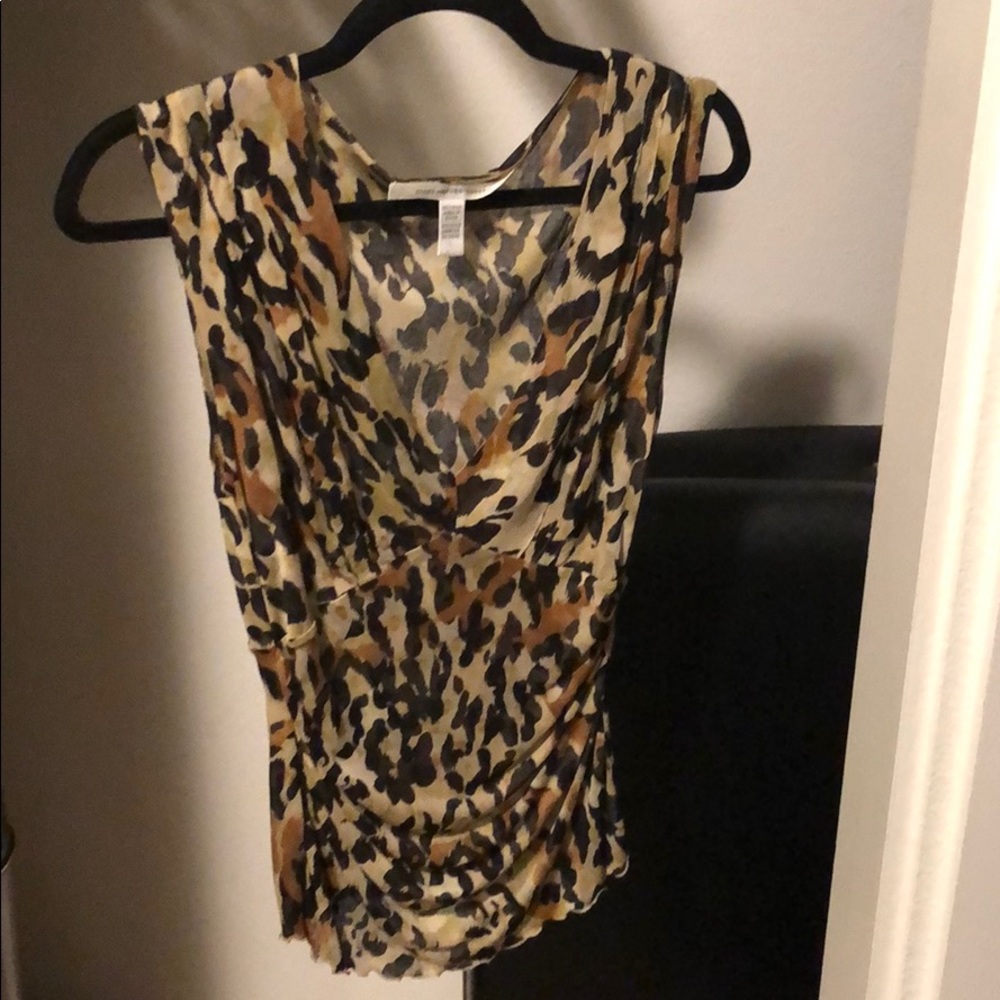 Diane Von Furstenberg Silk Top Size Large